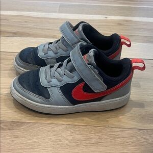 Nike Kids' Black and Red Sneakers